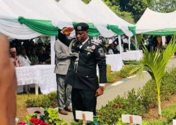 Governor Otu, Others Honour Fallen Heroes at Armed Forces Remembrance Day