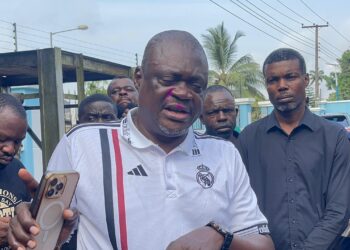 Hon. Akposi Spreads Yuletide Cheer with Distribution of 1,200 Bags of Rice Across Akamkpa